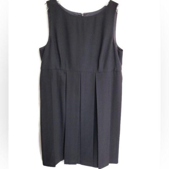 CAbi Dresses & Skirts - Cabi Elegant Black Sleeveless Dress
